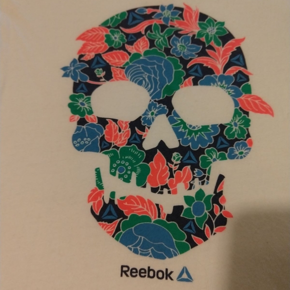 Reebok t-shirt - Picture 2 of 4